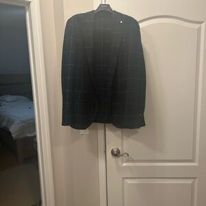 Elegant Black and Gray Checkered Men's Blazer LIMITED EDITION